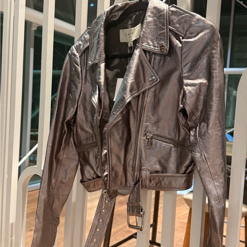 NWT Cami NYC Shimmering Metallic Silver Leather Bomber Moto Jacket Size S - Picture 10 of 11